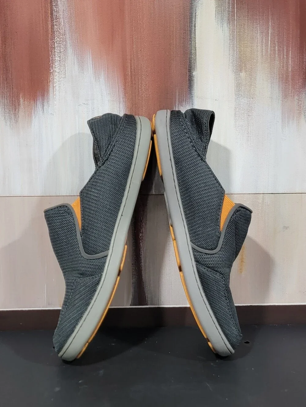 OluKai Nohea Mesh Loafers Men's Size 9 Slip On Casual Shoes Dark Gray
